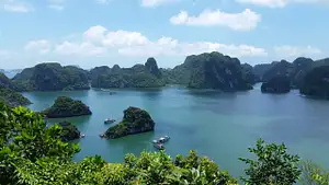 12 Day Vietnam: Historic Cities & Halong Bay Cruising | G Adventures 18 to 30somethings