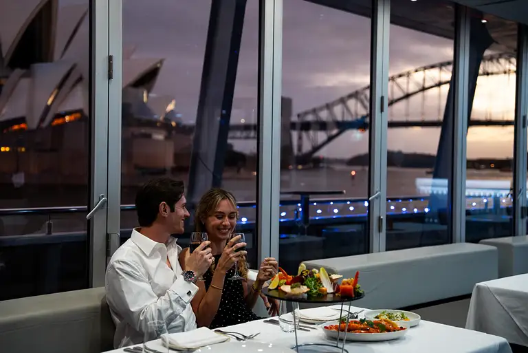 Clearview 2-Hour Glass Boat Dinner Cruise Sydney Harbour